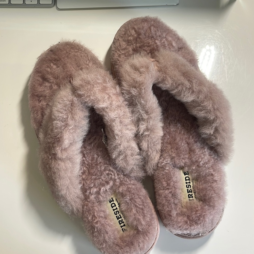 Fireside Dearfoam flip flops size 8 EU39